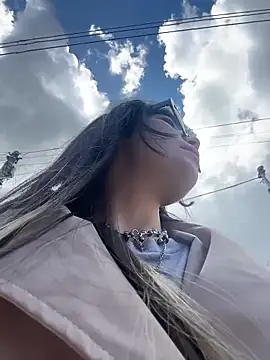 Snapshot of EemaHaruki chatting on 11-07-25, 06:52 EemaHaruki online show from 11-07-25, 06:52