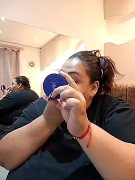 Snapshot of Alisson_am chatting on 03-30-26, 11:33 Alisson am online show from 03-30-26, 11:33