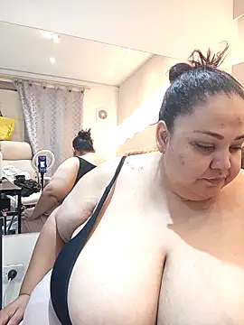 Snapshot of Alisson_am chatting on 04-06-26, 11:44 Alisson am online show from 04-06-26, 11:44