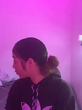 Marielasanchez online show from 02-28-25, 06:20