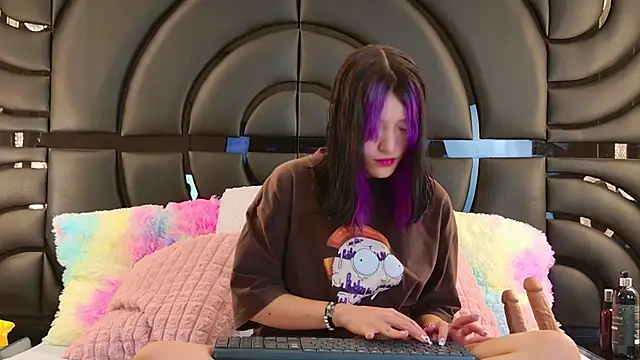 Snapshot of AlliciaKim chatting on 01-10-25, 07:21 AlliciaKim online show from 01-10-25, 07:21