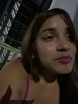 perlita05 online show from 02-04-25, 02:39