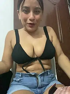 perlita05 online show from 02-13-25, 02:34