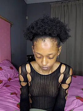 Snapshot of 02Boitybaby chatting on 03-24-26, 09:53 02Boitybaby online show from 03-24-26, 09:53