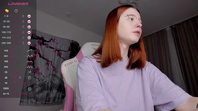 ScarletRos3 online show from 02-20-25, 07:08