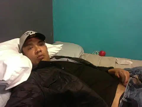 Snapshot of TUMORENO1 chatting on 01-31-25, 12:39 TUMORENO1 online show from 01-31-25, 12:39