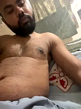 Snapshot of pura43 chatting on 10-30-25, 05:46 pura43 online show from 10-30-25, 05:46