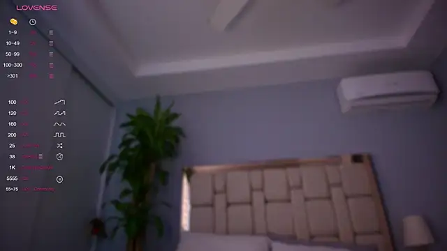 auroracaruso11 online show from 12-16-24, 06:38