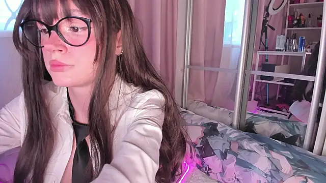 Snapshot of -bae chatting on 04-09-26, 03:17 -bae online show from 04-09-26, 03:17