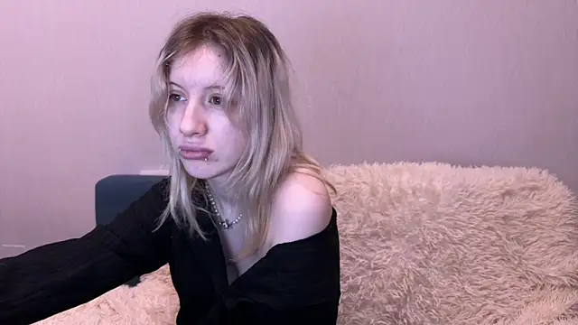 Snapshot of moundliicht1 chatting on 11-07-25, 08:31 moundliicht1 online show from 11-07-25, 08:31