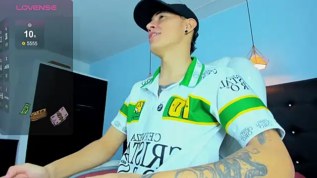 Lobo 17  online show from 12-04-25, 03:49