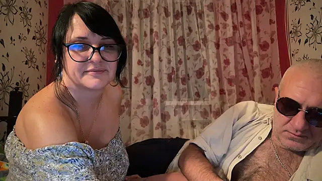 Snapshot of StellarTeam chatting on 12-13-24, 11:06 StellarTeam online show from 12-13-24, 11:06