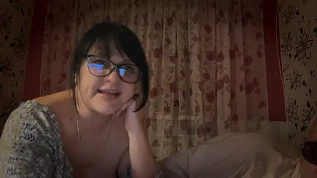 Snapshot of StellarTeam chatting on 11-13-25, 06:51 StellarTeam online show from 11-13-25, 06:51