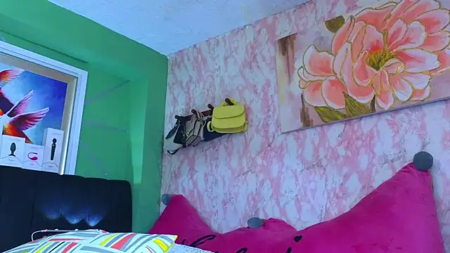 Snapshot of Catherine_hapton chatting on 02-26-26, 12:31 Catherine hapton online show from 02-26-26, 12:31