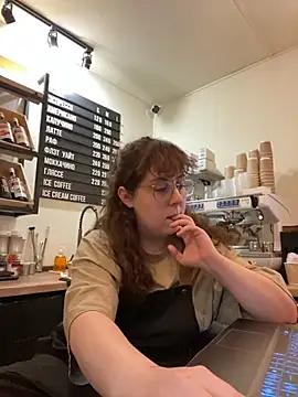 Snapshot of cinnabon_ chatting on 11-07-25, 03:34 cinnabon online show from 11-07-25, 03:34