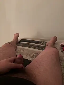 Snapshot of junior49280 chatting on 10-29-25, 06:31 junior49280 online show from 10-29-25, 06:31