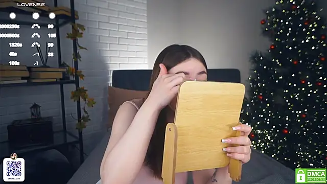 LindaFarmer online show from 01-05-25, 04:25