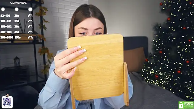 LindaFarmer online show from 01-06-25, 04:36