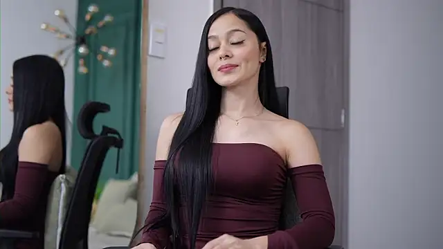 Snapshot of rubyhill_2711 chatting on 09-10-25, 11:05 rubyhill 2711 online show from 09-10-25, 11:05