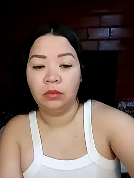 Snapshot of Chantal_lopez chatting on 02-09-26, 04:33 Chantal lopez online show from 02-09-26, 04:33