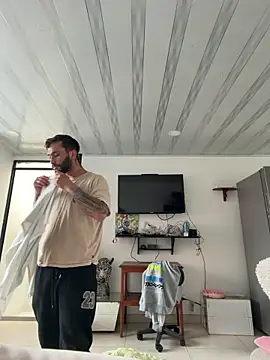 Snapshot of openmind_boy chatting on 02-16-26, 03:41 openmind boy online show from 02-16-26, 03:41