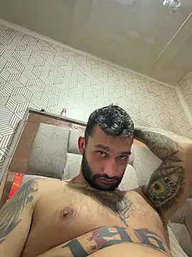 Snapshot of openmind_boy chatting on 02-17-26, 03:58 openmind boy online show from 02-17-26, 03:58