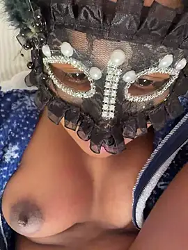 Bella Luna18 online show from 11-24-25, 03:56