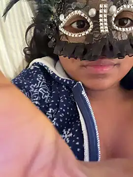 Bella Luna18 online show from 01-06-26, 03:38