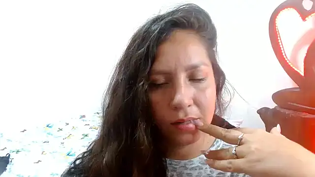 naihroby online show from 12-04-24, 03:04