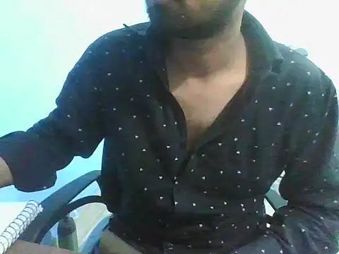 Snapshot of Ishan003 chatting on 11-17-25, 02:56 Ishan003 online show from 11-17-25, 02:56