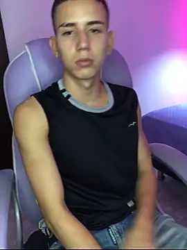 JackSwan18 online show from 10-11-25, 03:17