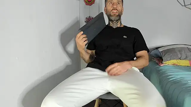 Antoniohot2024 online show from 02-25-25, 03:16