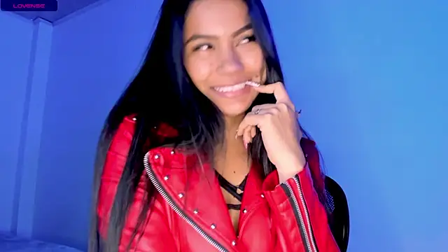 Snapshot of linda_alana chatting on 09-29-25, 11:09 linda alana online show from 09-29-25, 11:09