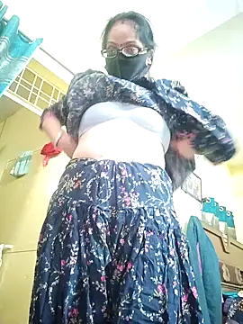 heenage online show from 02-03-25, 04:04