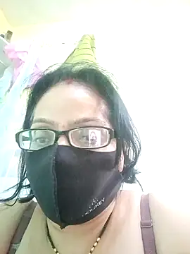 heenage online show from 02-04-25, 07:18