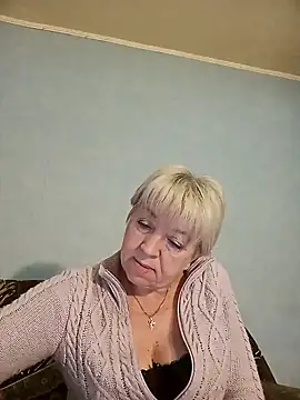 Snapshot of AnjelElinor chatting on 12-14-25, 07:03 AnjelElinor online show from 12-14-25, 07:03