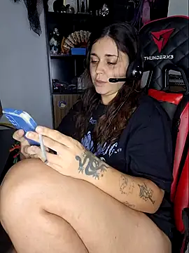 luuhcat09 online show from 10-19-25, 10:21