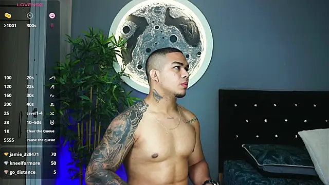 Snapshot of jordan_mayers02 chatting on 11-07-25, 11:21 jordan mayers02 online show from 11-07-25, 11:21