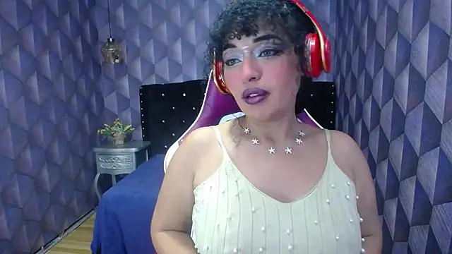 Sofiacowperx online show from 01-22-25, 07:03