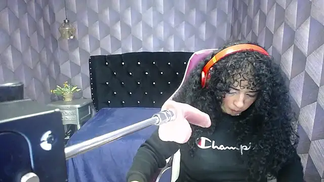 Sofiacowperx online show from 01-27-25, 05:15