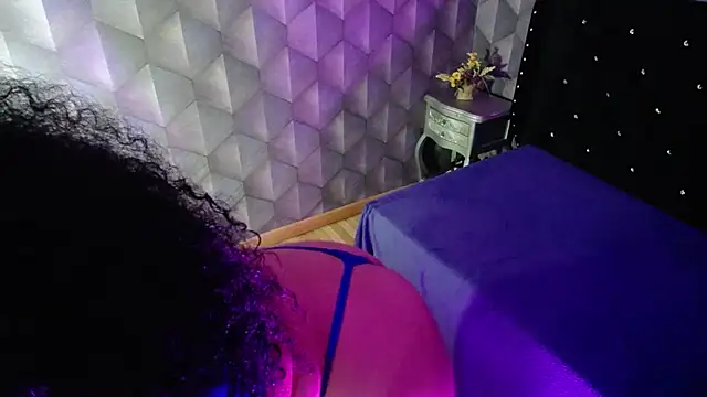 Sofiacowperx online show from 02-15-25, 11:36