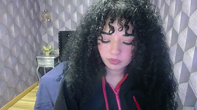 Sofiacowperx online show from 03-02-25, 03:05