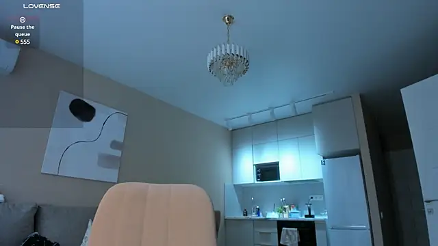 miss shine online show from 12-10-24, 05:07