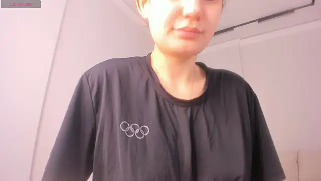 miss shine online show from 10-04-25, 05:38