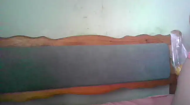 Snapshot of MikaKors chatting on 03-10-25, 08:26 MikaKors online show from 03-10-25, 08:26