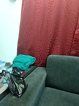 Cute Kritika online show from 11-19-25, 04:23