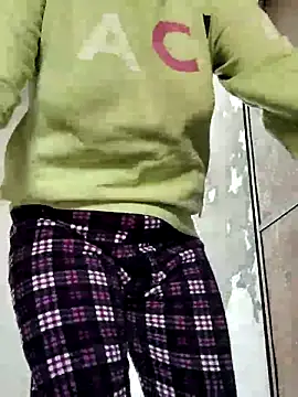 Snapshot of illay_love chatting on 02-03-26, 06:22 illay love online show from 02-03-26, 06:22