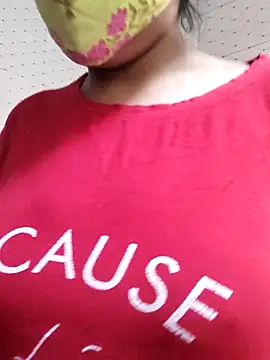 Snapshot of illay_love chatting on 02-06-26, 06:18 illay love online show from 02-06-26, 06:18