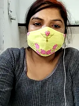 Snapshot of illay_love chatting on 02-15-26, 07:51 illay love online show from 02-15-26, 07:51