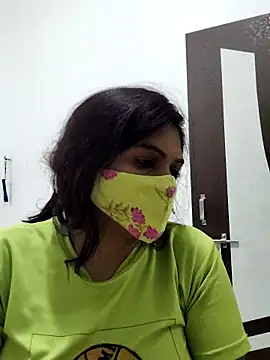 Snapshot of illay_love chatting on 02-24-26, 05:22 illay love online show from 02-24-26, 05:22